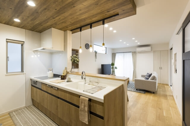 カウンターキッチンへのリフォームメリットと費用の詳細解説